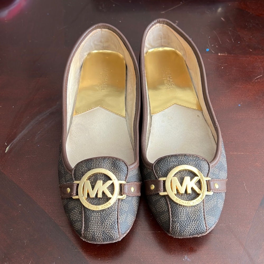 Michael Kors Fulton Flats brown size 10